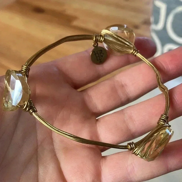 Custom jewelry citrine  synthetic gold tone bracelet - Picture 2 of 3
